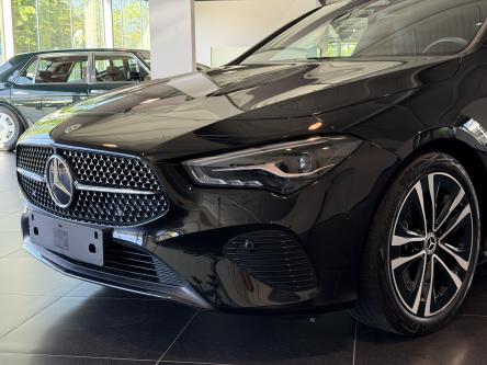 MERCEDES-BENZ CLA 180 Progressive Night Pack, Burmester Sound, 360 Camera, Distronic