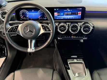 MERCEDES-BENZ CLA 180 Progressive Night Pack, Burmester Sound, 360 Camera, Distronic