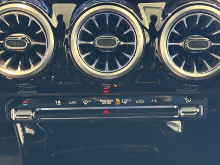 MERCEDES-BENZ CLA 180 Progressive Night Pack, Burmester Sound, 360 Camera, Distronic