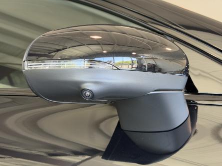 MERCEDES-BENZ CLA 180 Progressive Night Pack, Burmester Sound, 360 Camera, Distronic