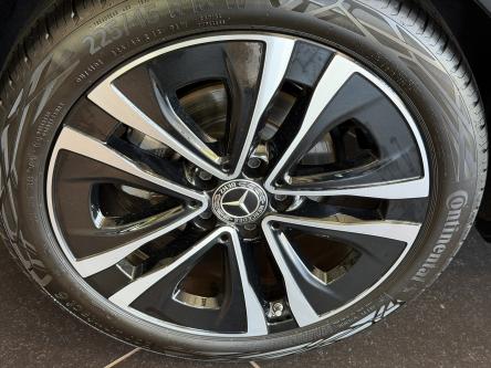 MERCEDES-BENZ CLA 180 Progressive Night Pack, Burmester Sound, 360 Camera, Distronic