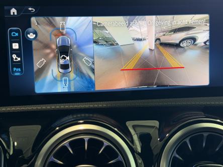 MERCEDES-BENZ CLA 180 Progressive Night Pack, Burmester Sound, 360 Camera, Distronic