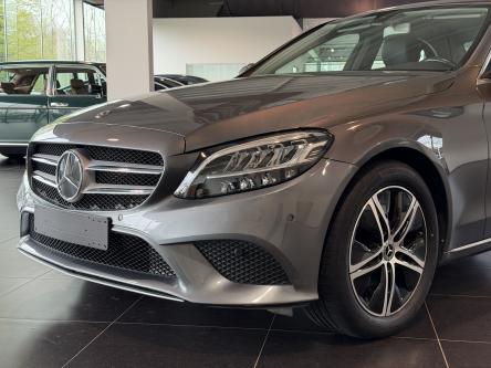 MERCEDES-BENZ C 180 Avantgarde Camera, Pdc, Led, Only 32500 km !!