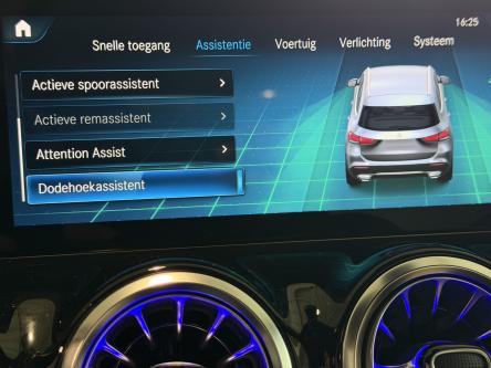 MERCEDES-BENZ GLA 220 d 4M Amg Camera, keyless-Go, Led