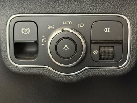 MERCEDES-BENZ GLA 250 e Progressive Trekhaak, Memory Seats, Camera, Sfeerverlichting, Led