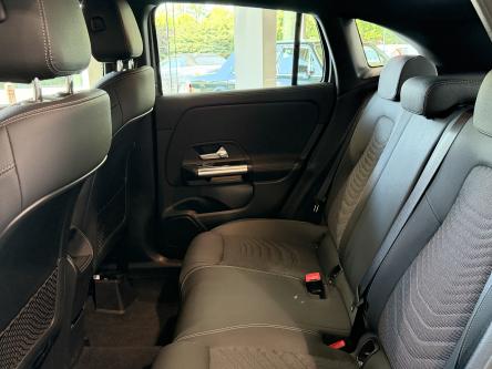 MERCEDES-BENZ GLA 250 e Progressive Trekhaak, Memory Seats, Camera, Sfeerverlichting, Led