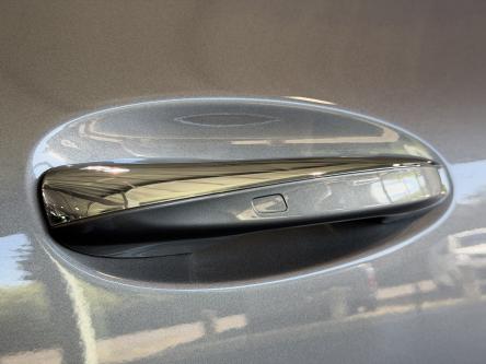 MERCEDES-BENZ GLA 250 e Progressive Trekhaak, Memory Seats, Camera, Sfeerverlichting, Led