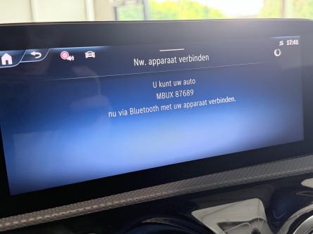 MERCEDES-BENZ CLA 250 e SB AMG Night Pack, Panorama, Advanced Sound, Keyless-Go, Led