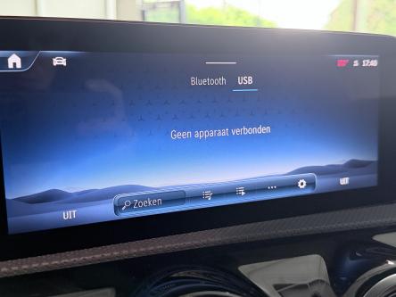 MERCEDES-BENZ CLA 250 e SB AMG Night Pack, Panorama, Advanced Sound, Keyless-Go, Led