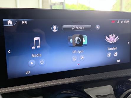 MERCEDES-BENZ CLA 250 e SB AMG Night Pack, Panorama, Advanced Sound, Keyless-Go, Led