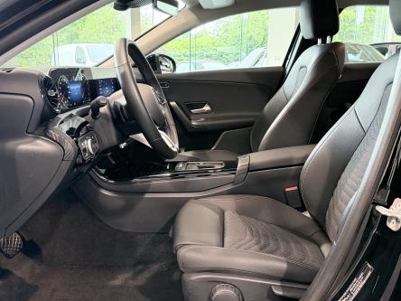 MERCEDES-BENZ A 180 Progressive Distronic, Pdc, Led, Camera, Smartphone Integration