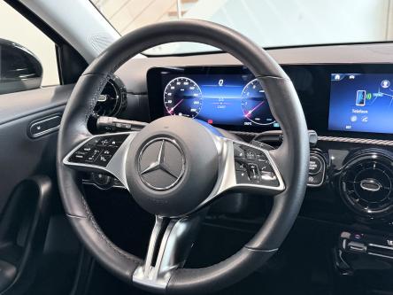 MERCEDES-BENZ A 180 Progressive Distronic, Pdc, Led, Camera, Smartphone Integration