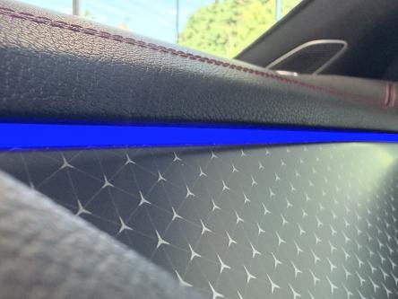 MERCEDES-BENZ EQA 300 4M AMG Panorama, Head-Up Display, 360 Camera, Distronic, Keyless-Go
