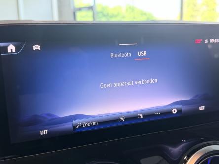 MERCEDES-BENZ EQA 300 4M AMG Panorama, Head-Up Display, 360 Camera, Distronic, Keyless-Go