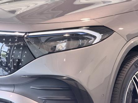 MERCEDES-BENZ EQA 300 4M AMG Panorama, Head-Up Display, 360 Camera, Distronic, Keyless-Go