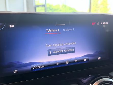 MERCEDES-BENZ EQA 300 4M AMG Panorama, Head-Up Display, 360 Camera, Distronic, Keyless-Go