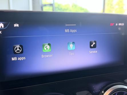 MERCEDES-BENZ EQA 300 4M AMG Panorama, Head-Up Display, 360 Camera, Distronic, Keyless-Go