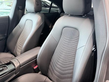 MERCEDES-BENZ CLA 180 Progressive 