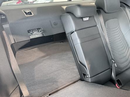 MERCEDES-BENZ CLA 180 Progressive 