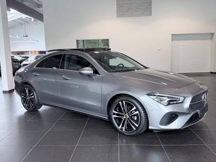 MERCEDES-BENZ CLA 180 Progressive 