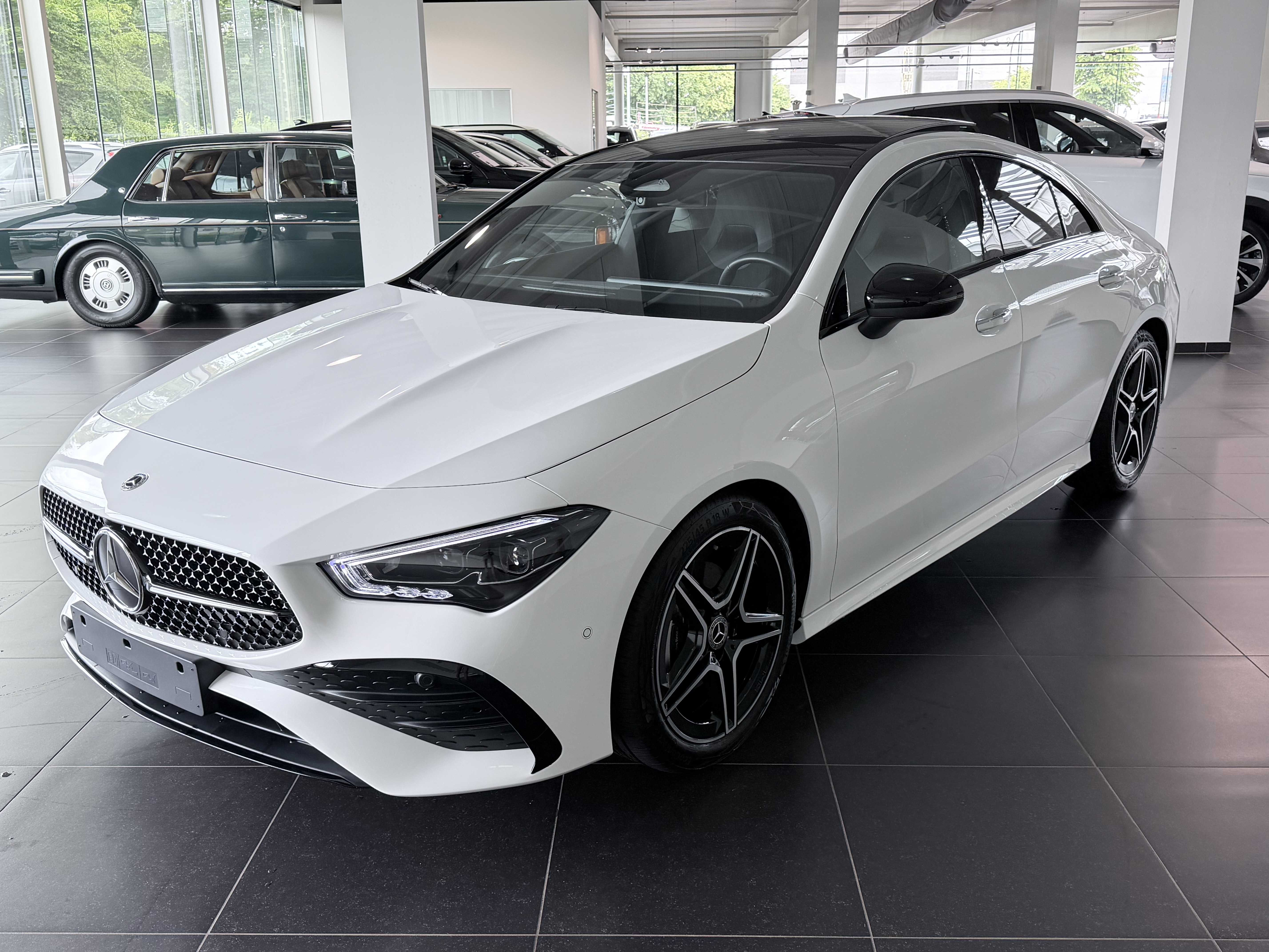 MERCEDES-BENZ CLA 180 AMG 