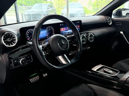 MERCEDES-BENZ CLA 180 AMG 