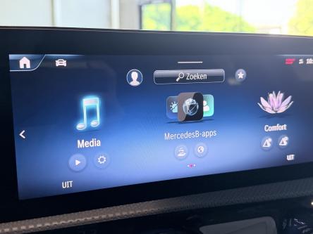 MERCEDES-BENZ A 250 e Amg Keyless-Go, Mbux, Led, Pdc, Camera