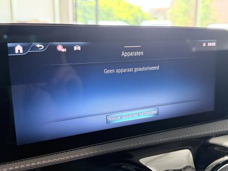 MERCEDES-BENZ CLA 180 Progressive Panorama, Night Pack, Standverwarming, Led, Camera