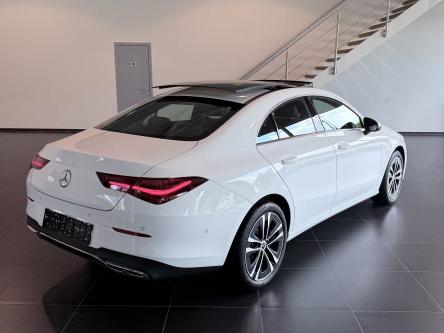 MERCEDES-BENZ CLA 180 Progressive Panorama, Night Pack, Standverwarming, Led, Camera