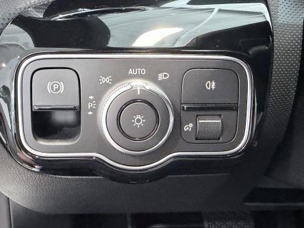 MERCEDES-BENZ CLA 180 Progressive Panorama, Night Pack, Standverwarming, Led, Camera