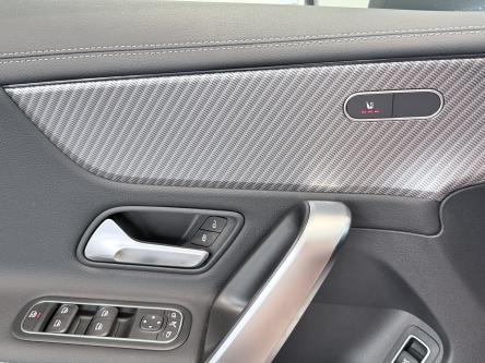 MERCEDES-BENZ CLA 180 Progressive Panorama, Night Pack, Standverwarming, Led, Camera