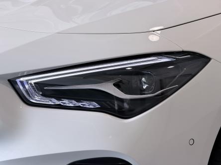 MERCEDES-BENZ CLA 180 Progressive Panorama, Night Pack, Standverwarming, Led, Camera