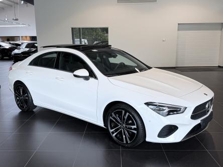 MERCEDES-BENZ CLA 180 Progressive Panorama, Night Pack, Standverwarming, Led, Camera