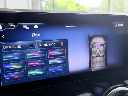 MERCEDES-BENZ EQA 250 + Progressive Panorama, Led, Camera, Mbux, Pdc