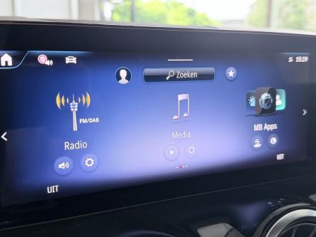 MERCEDES-BENZ EQA 250 + Progressive Panorama, Led, Camera, Mbux, Pdc