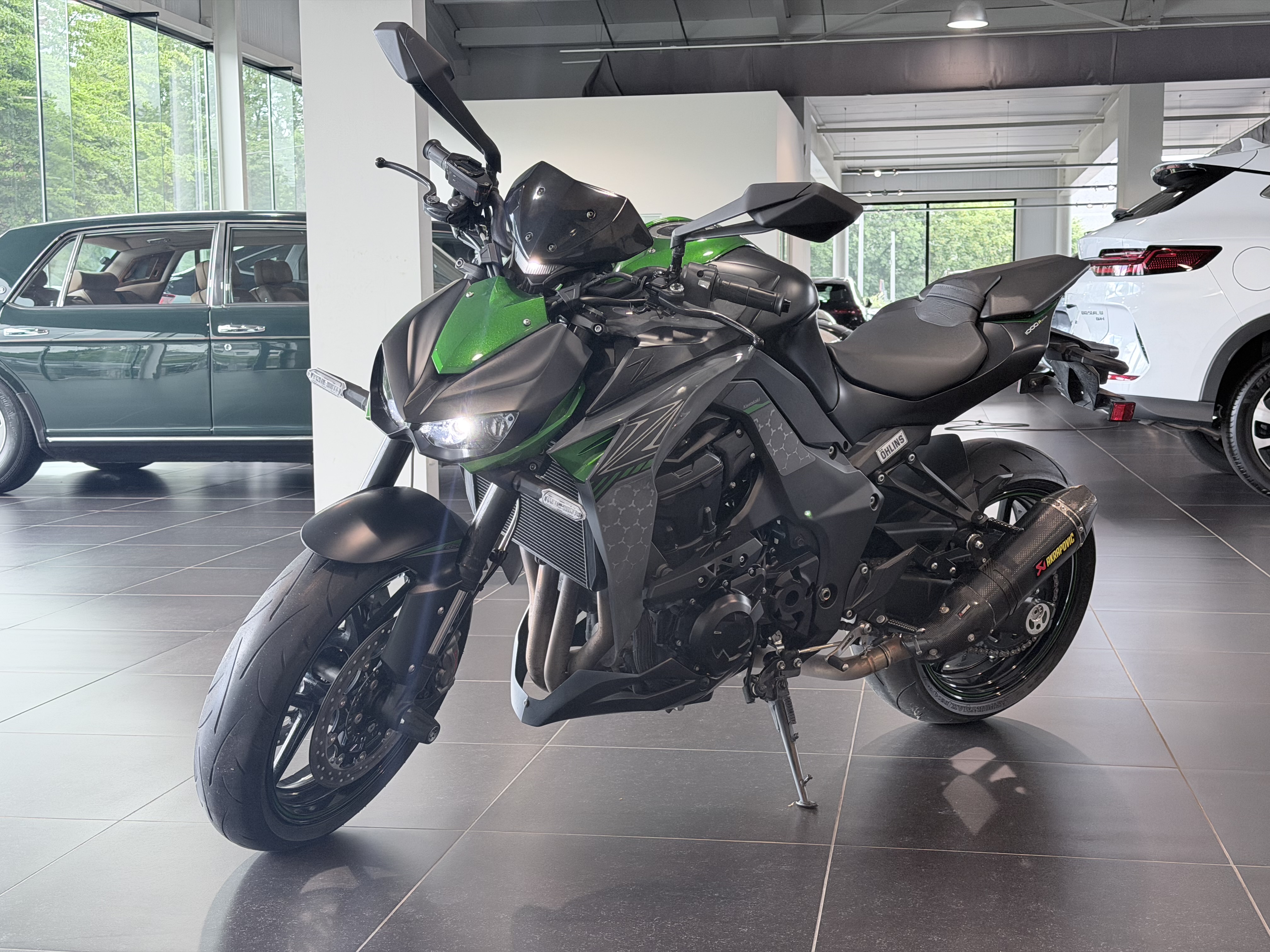 Kawasaki Z1000  AKRAPOVIC 9900KM!