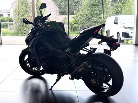 Kawasaki Z1000  AKRAPOVIC 9900KM!