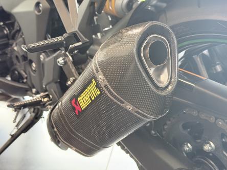 Kawasaki Z1000  AKRAPOVIC 9900KM!