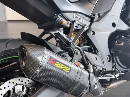 Kawasaki Z1000  AKRAPOVIC 9900KM!