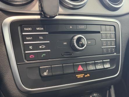 MERCEDES-BENZ CLA 180  