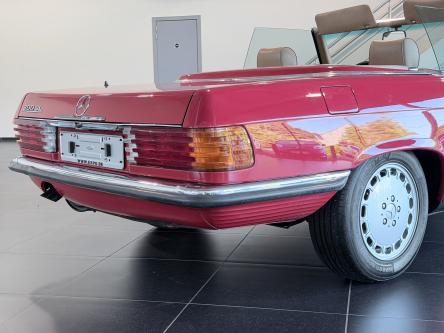 MERCEDES-BENZ SL 300  