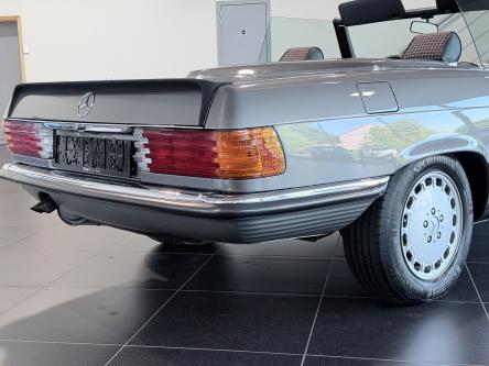 MERCEDES-BENZ SL 500  