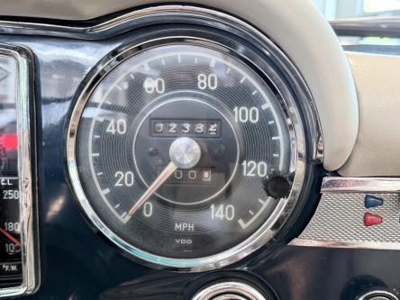 MERCEDES-BENZ SL 250 SL 250 Automatic 