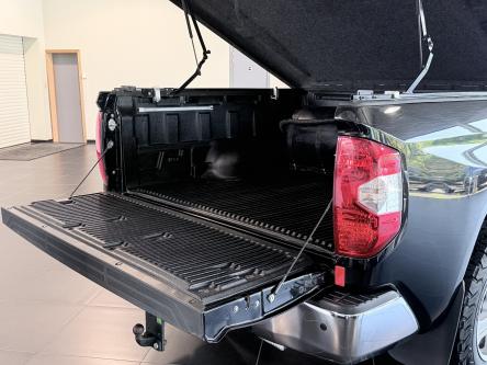 TOYOTA TUNDRA  