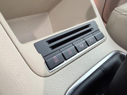 VOLKSWAGEN Tiguan  PANO / XENON / Leer