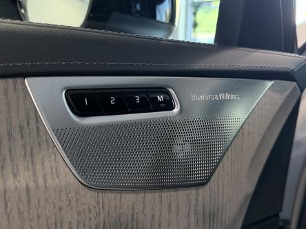 VOLVO XC90 T8 PHEV Ultra Dark Massage Seats, 360 Camera, Bowers Wilkins Sound, Panorama, Head-Up