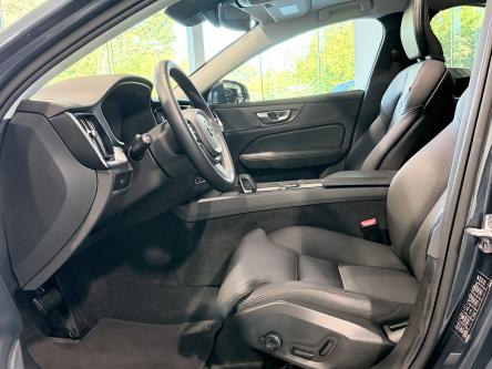 VOLVO V60 2.0 B5 AWD CROSS COUNTRY PLUS Harman Kardon Sound, Panorama, Camera, Full Led