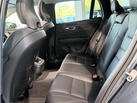 VOLVO V60 2.0 B5 AWD CROSS COUNTRY PLUS Harman Kardon Sound, Panorama, Camera, Full Led