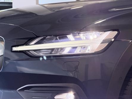 VOLVO V60 2.0 B5 AWD CROSS COUNTRY PLUS Harman Kardon Sound, Panorama, Camera, Full Led