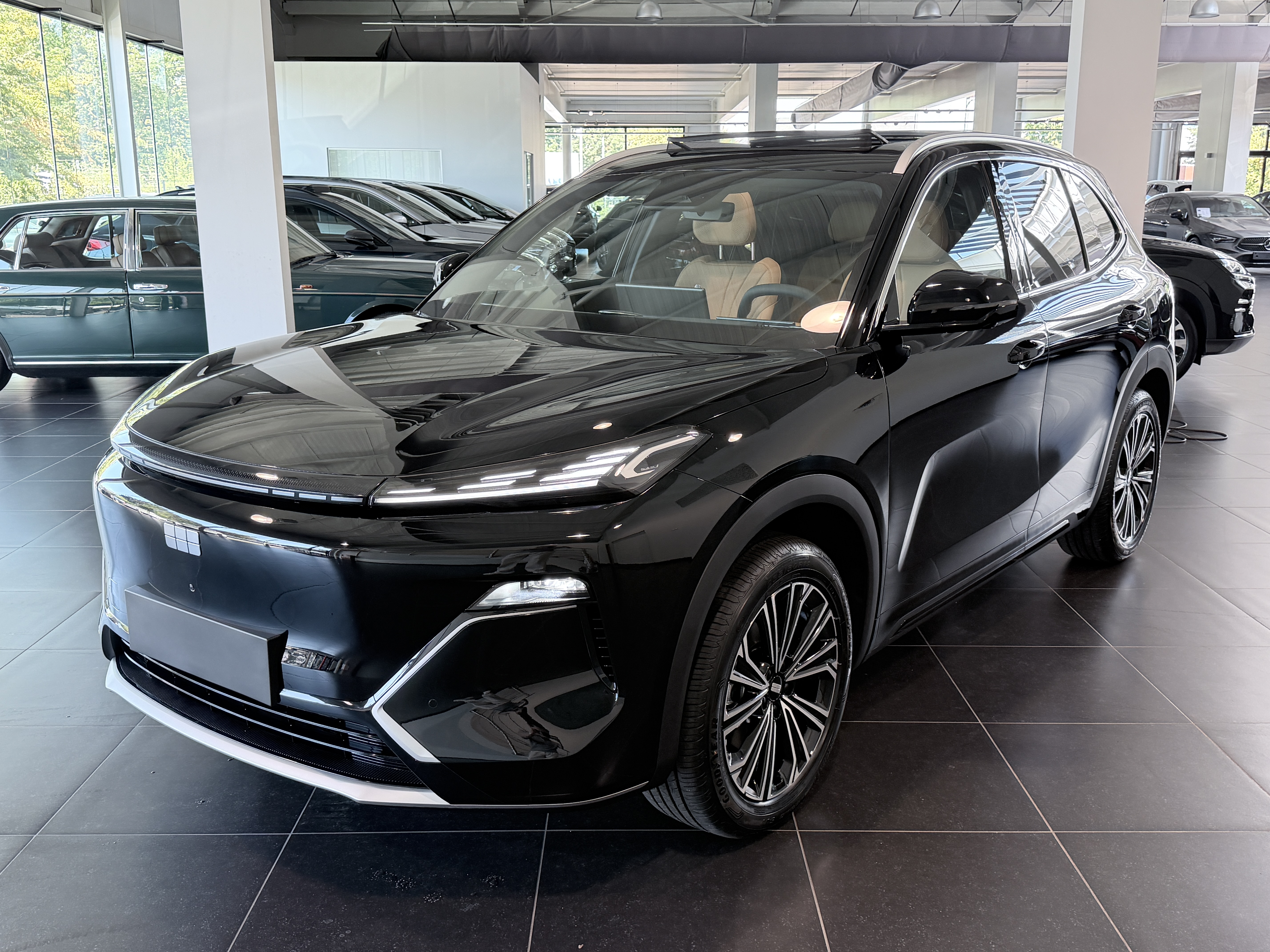 GEELY Starray EM-i 1.5 EM-i PHEV MAX / 136KM EV / Leder / ACC / PANO / 360 Camera